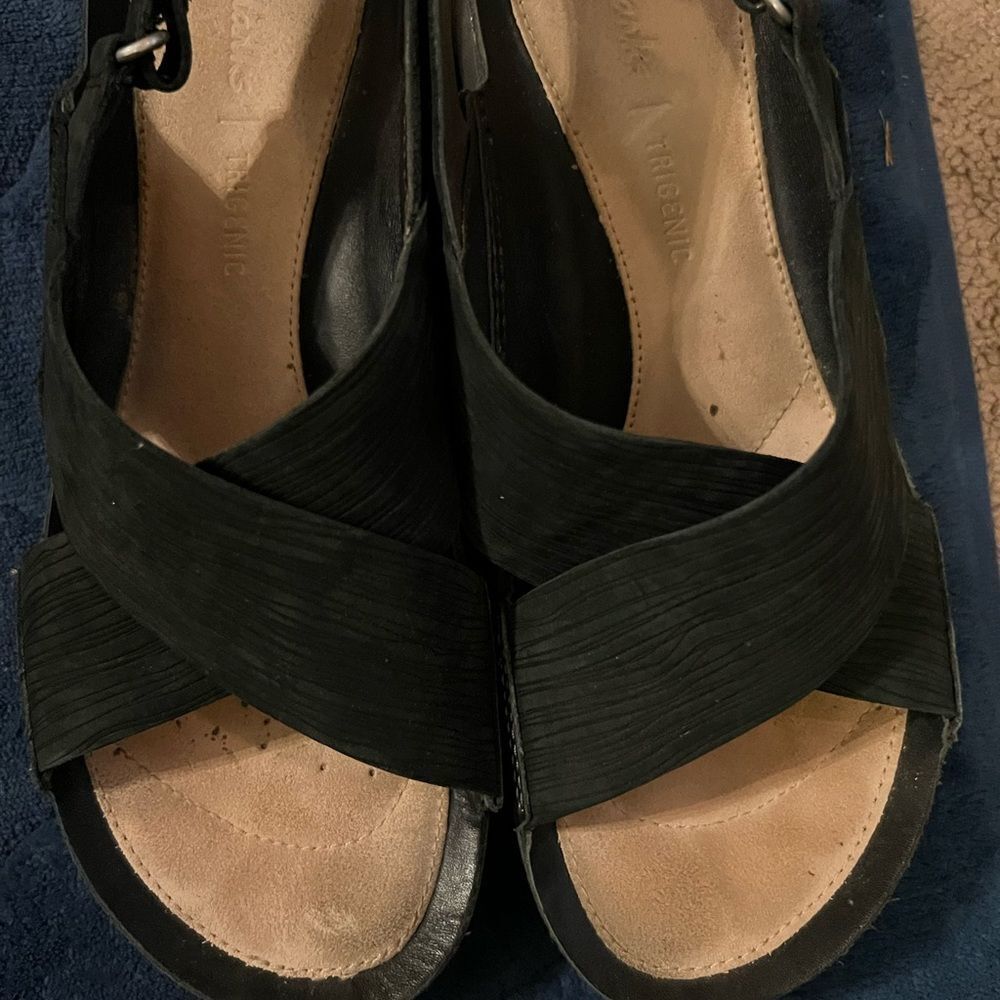 Clark’s sandals 7.5 - Picture 2 of 8